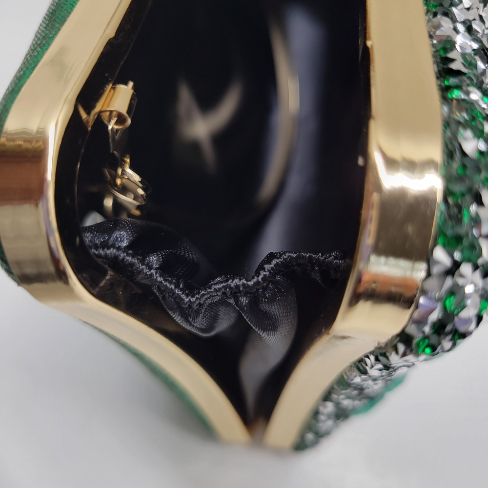 Source Unknown Green and Gold Clutch with Intricate Design - Picture 14 of 16